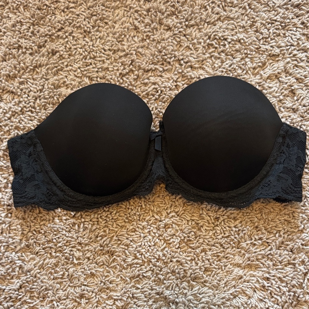 Victoria’s Secret Black Strapless Lace Bra